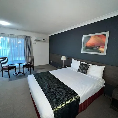 Hunts Hotel Liverpool Casula Exterior photo