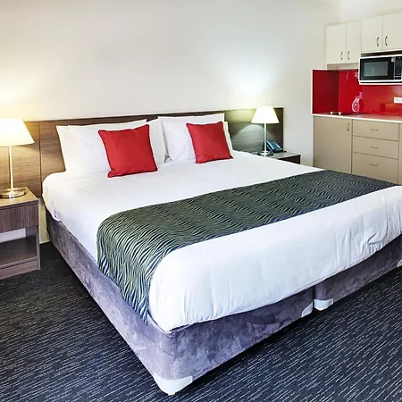 Hunts Hotel Liverpool Casula Exterior photo