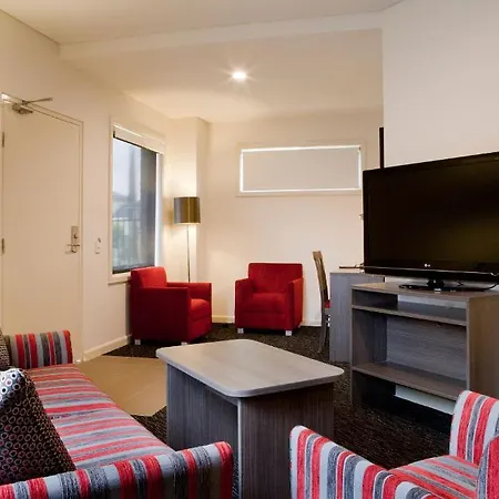 Hunts Hotel Liverpool Casula Room photo